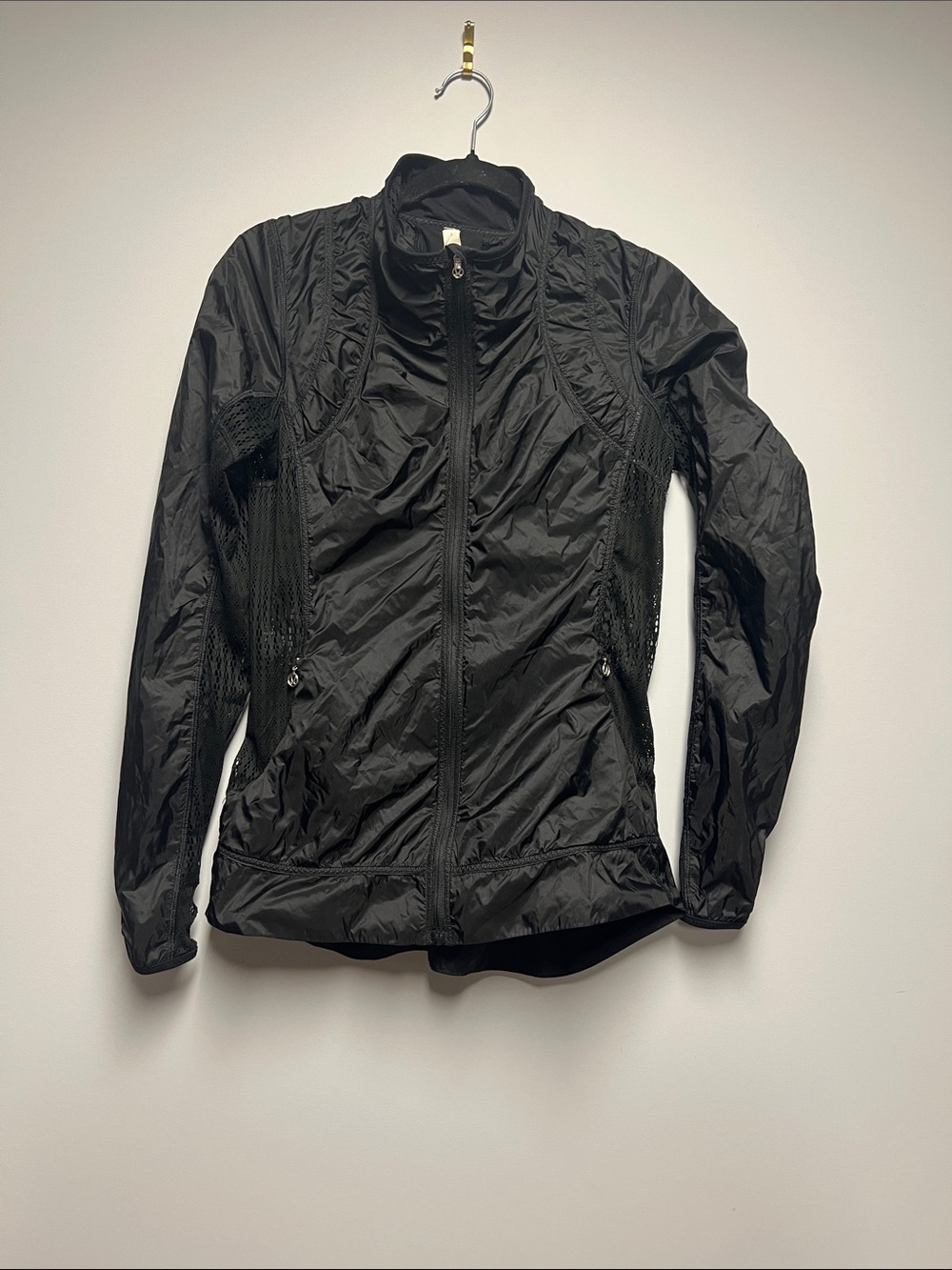 Lululemon Run: Nothin' To Hide Jacket
Black